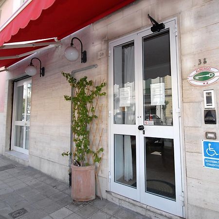 Hotel Luana В'яреджо Екстер'єр фото