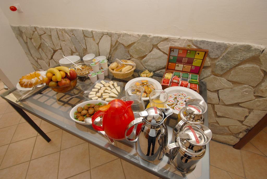 Hotel Luana В'яреджо Екстер'єр фото