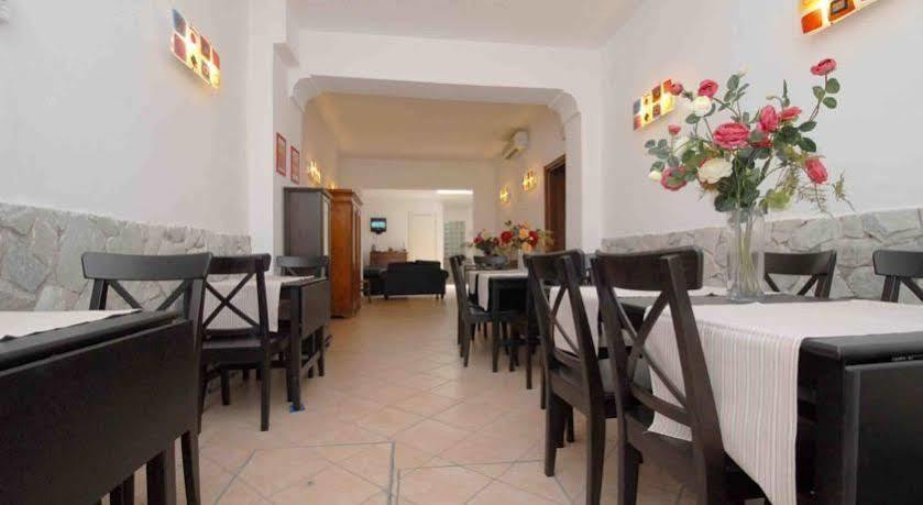 Hotel Luana В'яреджо Екстер'єр фото