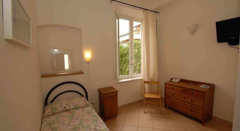 Hotel Luana В'яреджо Екстер'єр фото